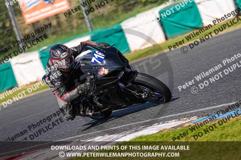 enduro digital images;event digital images;eventdigitalimages;mallory park;mallory park photographs;mallory park trackday;mallory park trackday photographs;no limits trackdays;peter wileman photography;racing digital images;trackday digital images;trackday photos